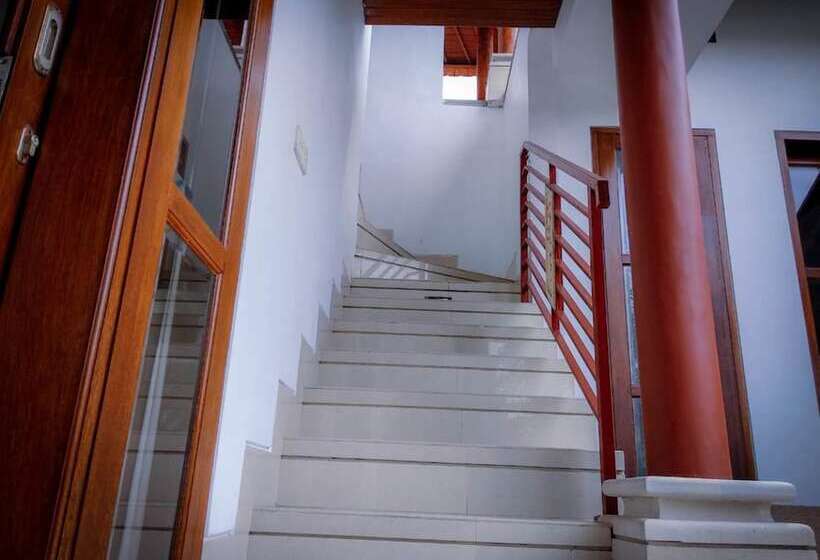 Pensão Sridhana House