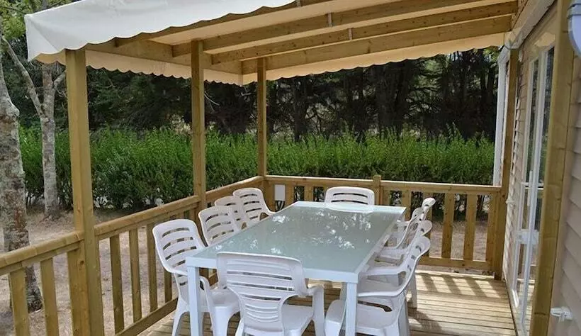 Hotelli Camping L évasion   Mobilhomes