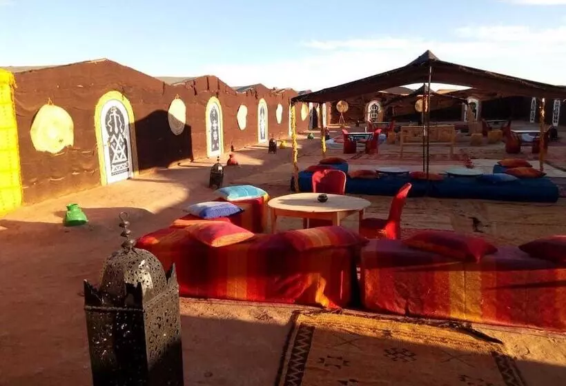 ホテル Desert Bivouac