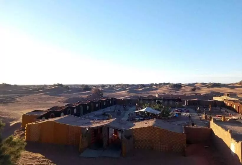 ホテル Desert Bivouac