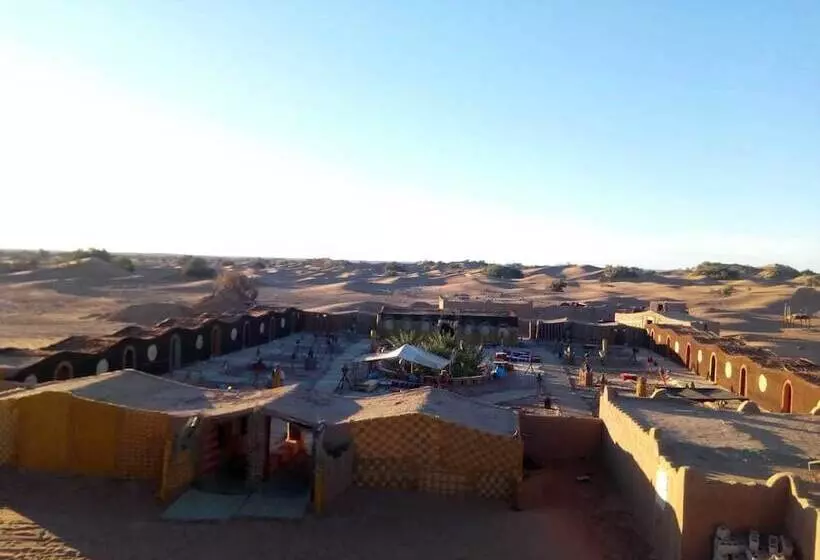 ホテル Desert Bivouac
