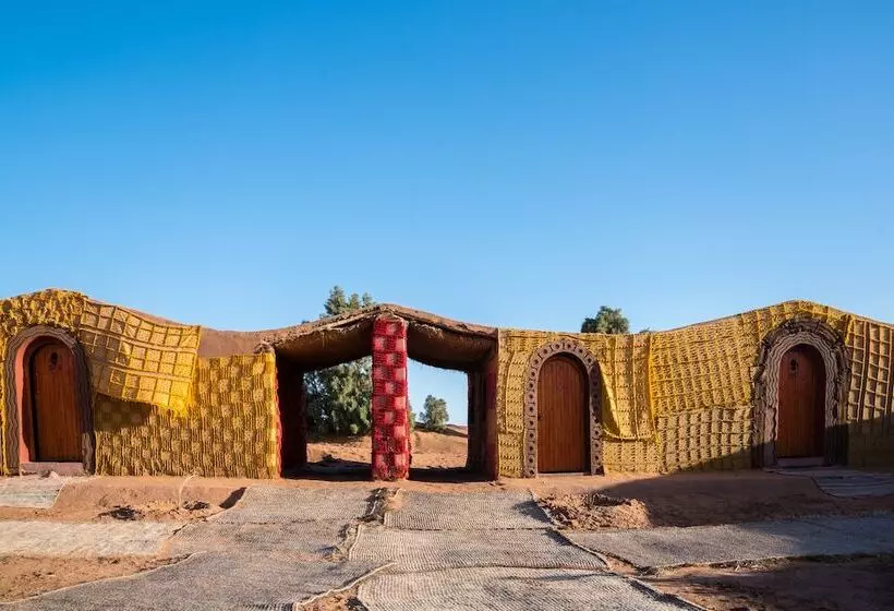ホテル Desert Bivouac