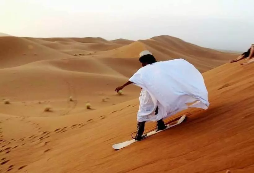 ホテル Desert Bivouac