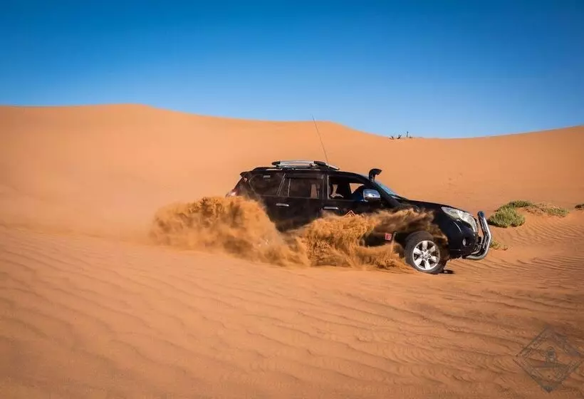ホテル Desert Bivouac