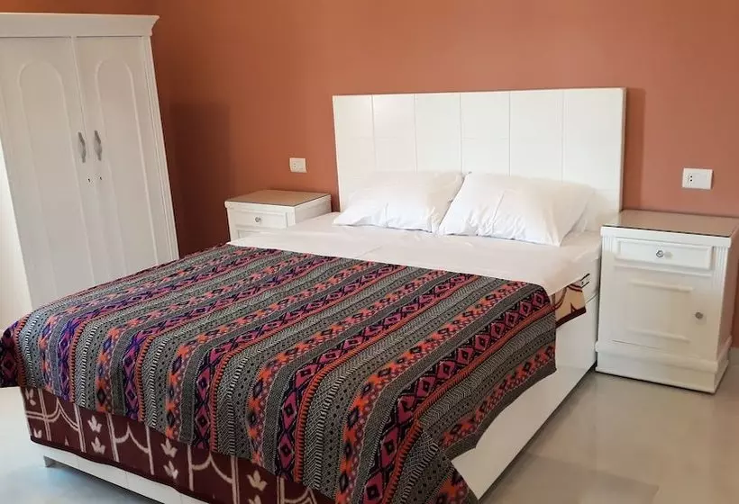 هتل Luxury Senmut Apartments