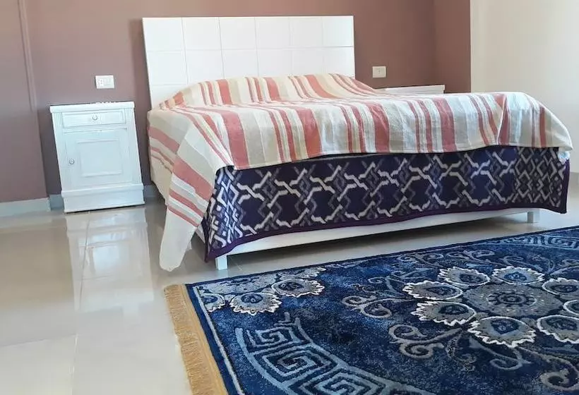 هتل Luxury Senmut Apartments