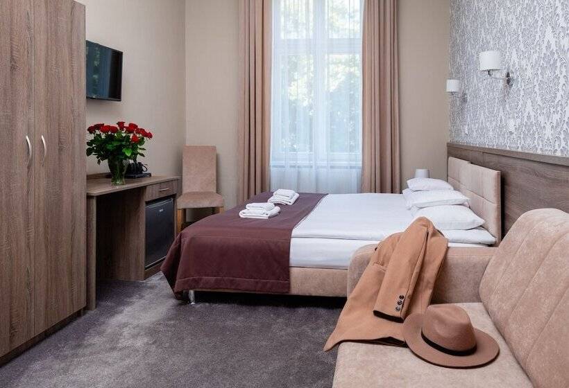 בית מלון כפרי Maximum