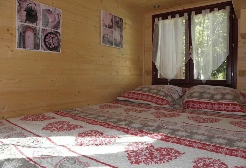 Отель Provence Roulottes