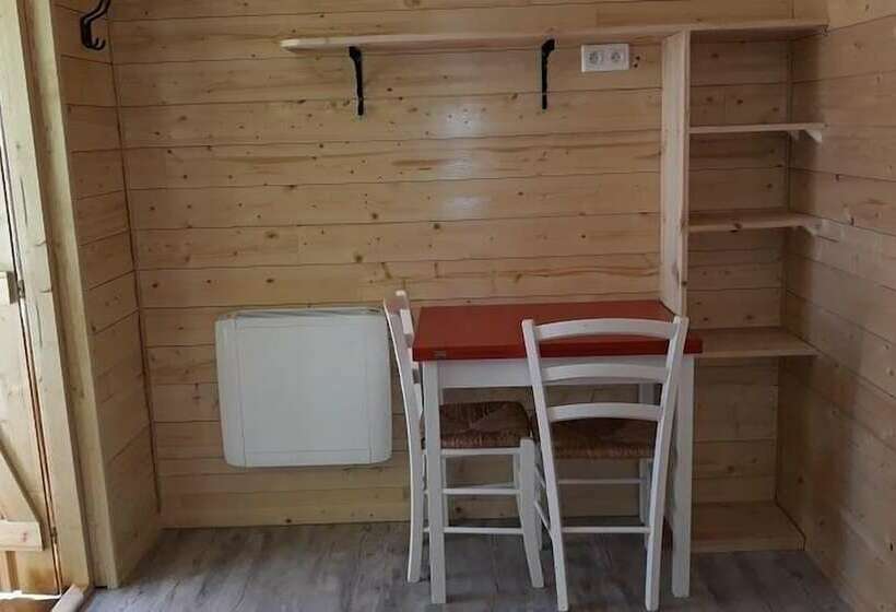 Отель Provence Roulottes