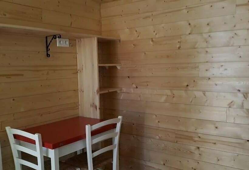 Отель Provence Roulottes