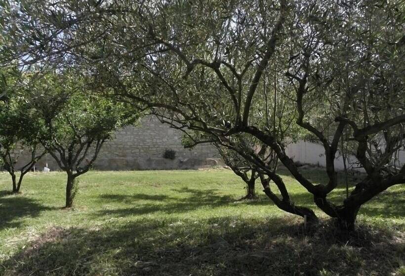 Отель Provence Roulottes