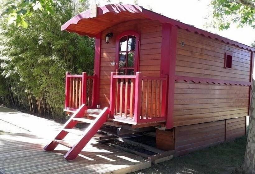 Отель Provence Roulottes