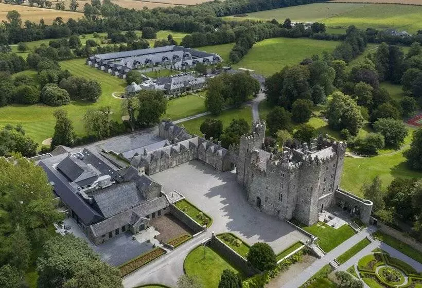 Hotelli The Lodges At Kilkea Castle