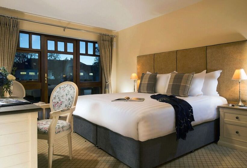 בית מלון כפרי The Lodges At Kilkea Castle