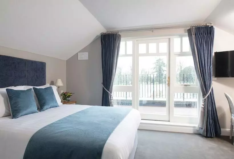 Hotelli The Lodges At Kilkea Castle