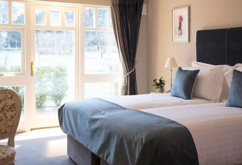 Hotelli The Lodges At Kilkea Castle