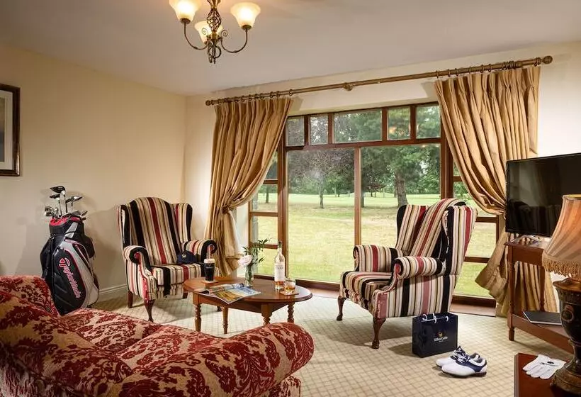 Hotelli The Lodges At Kilkea Castle