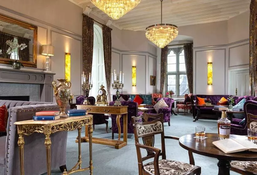 Hotelli The Lodges At Kilkea Castle