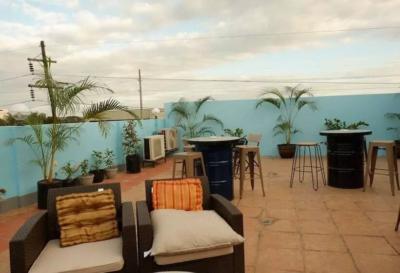 Hotelli The Runway Inn  Mactan Cebu