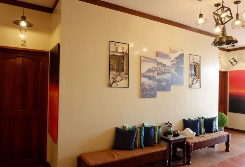 هتل The Runway Inn  Mactan Cebu