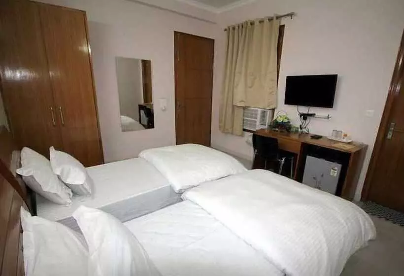 Pension Tarang Residency