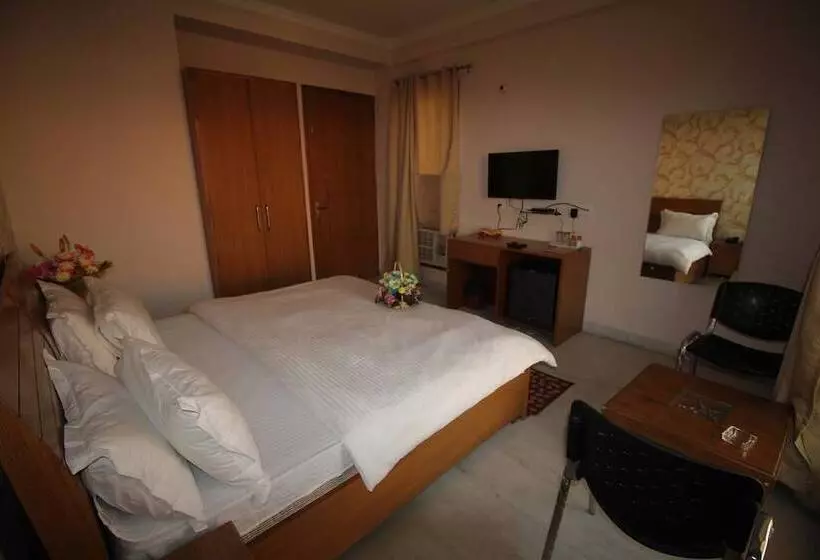 Pension Tarang Residency