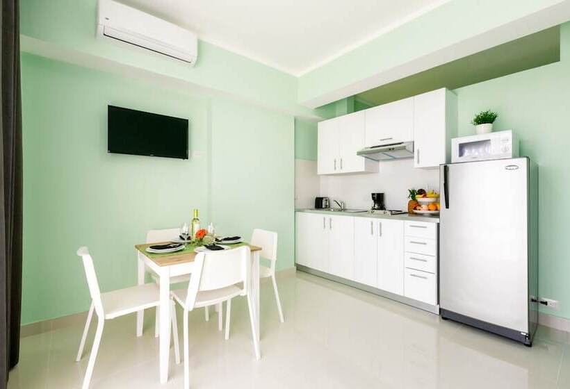 Rooftop Pool Studios Suites Ducassi Deluxe Hotel Beach Club & Spa