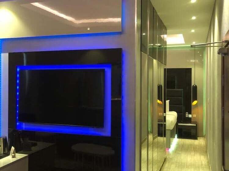 هتل Dreams By Dv8