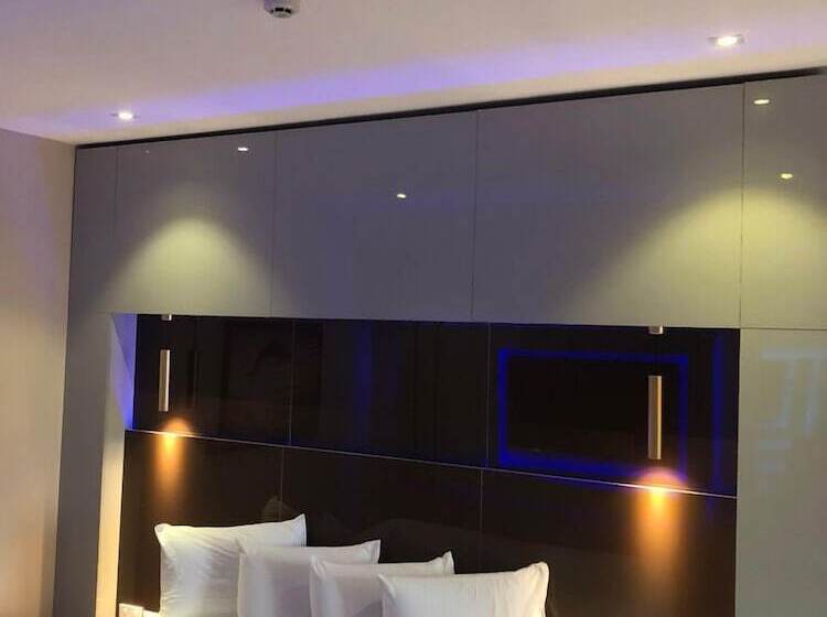 هتل Dreams By Dv8