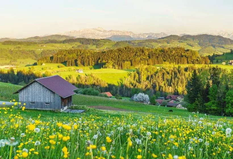 Hotelli Kronelodge   Self Check In