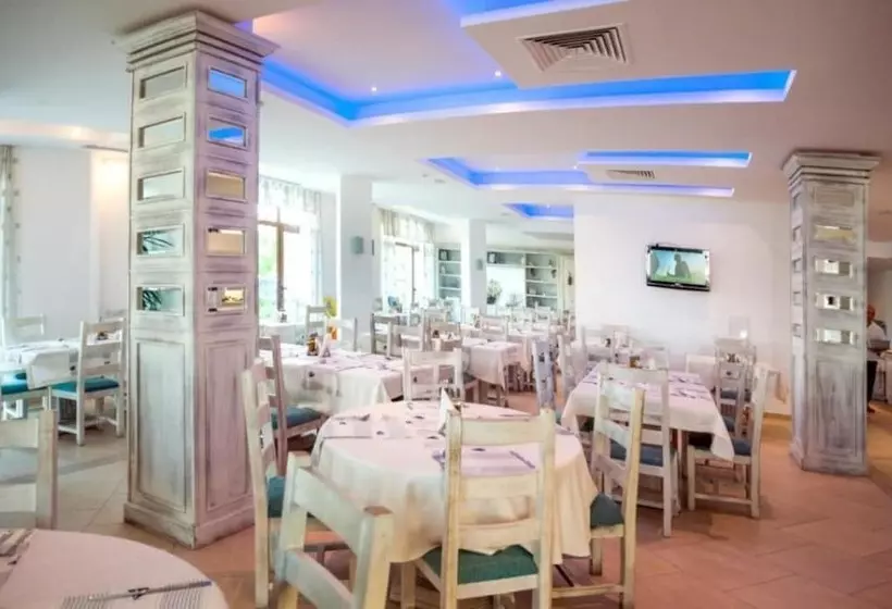 هتل Oasis Del Mare