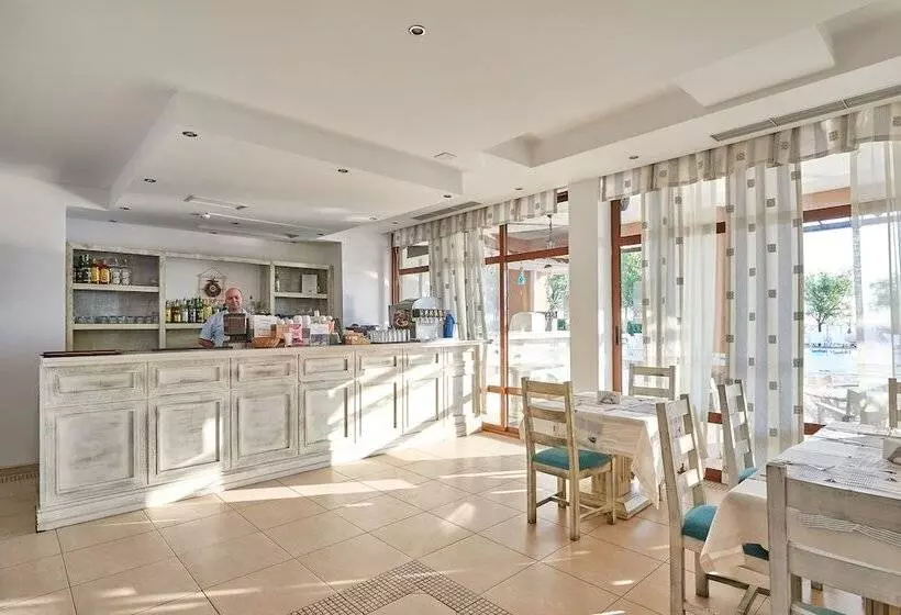 هتل Oasis Del Mare