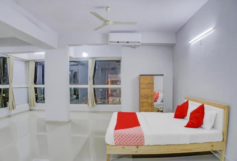 فندق Oyo 75173  Regency