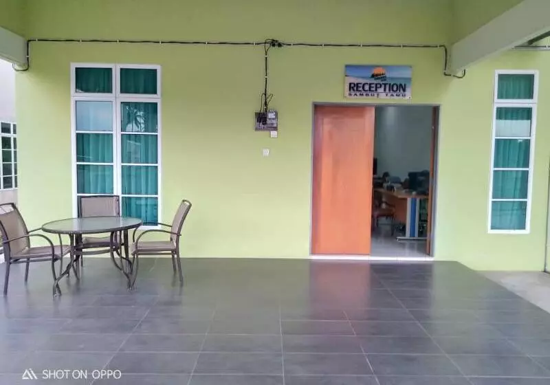 Hotelli Oyo 90135 Saujana Villa Cherok Paloh
