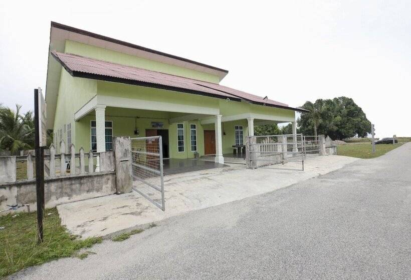 בית מלון כפרי Oyo 90135 Saujana Villa Cherok Paloh