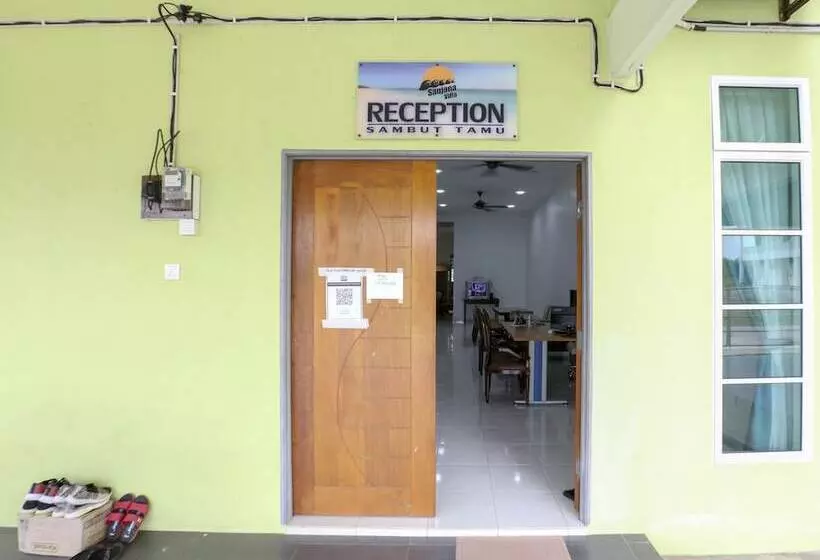 Hotelli Oyo 90135 Saujana Villa Cherok Paloh