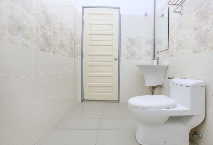 בית מלון כפרי Oyo 90135 Saujana Villa Cherok Paloh