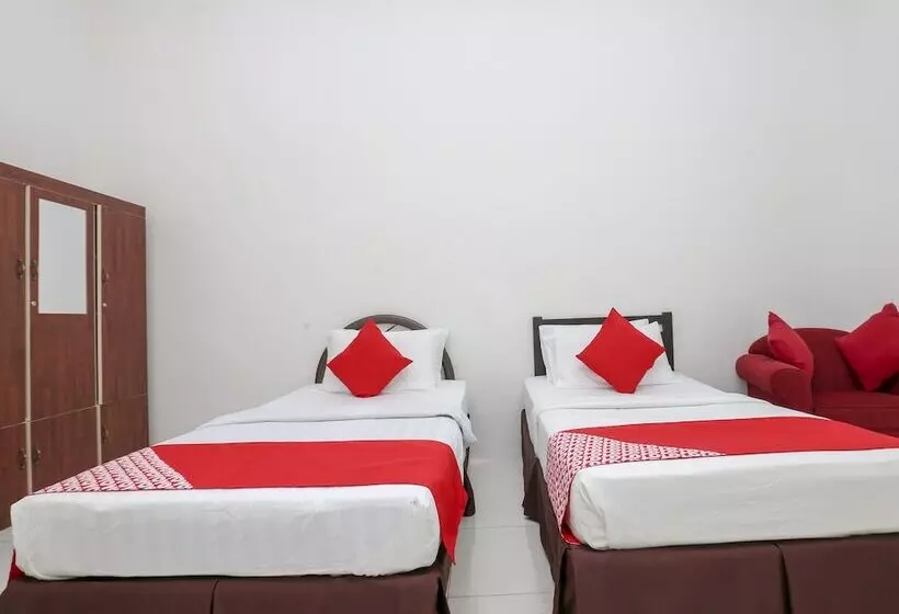 Hotelli Oyo 90135 Saujana Villa Cherok Paloh