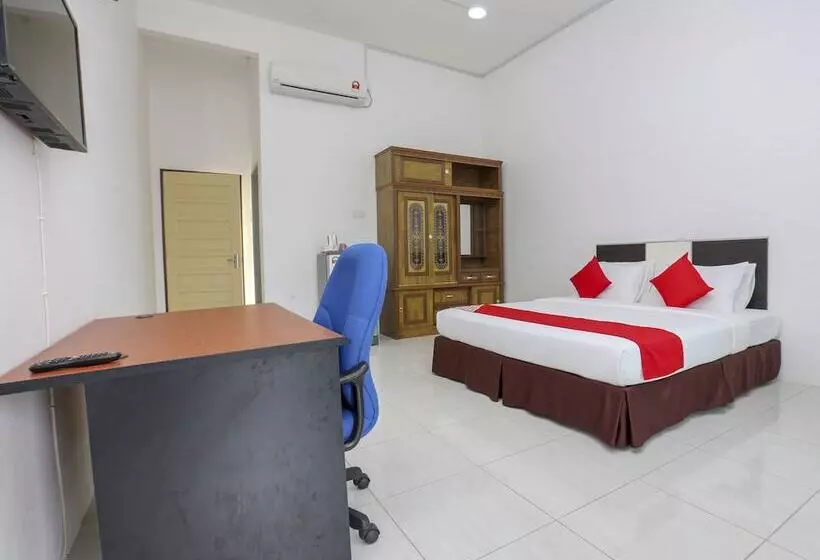 Hotelli Oyo 90135 Saujana Villa Cherok Paloh