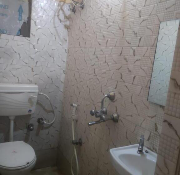 ホテル Raj Airport