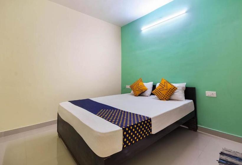 Hotel Spot On 76330 Apple Park Inn