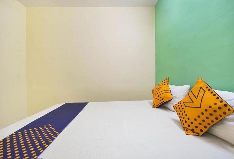 Hotel Spot On 76330 Apple Park Inn