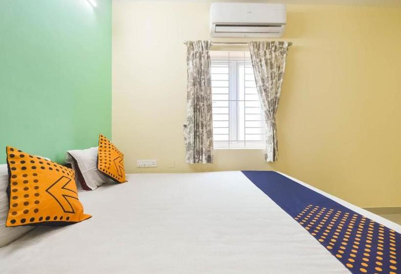 Hotel Spot On 76330 Apple Park Inn