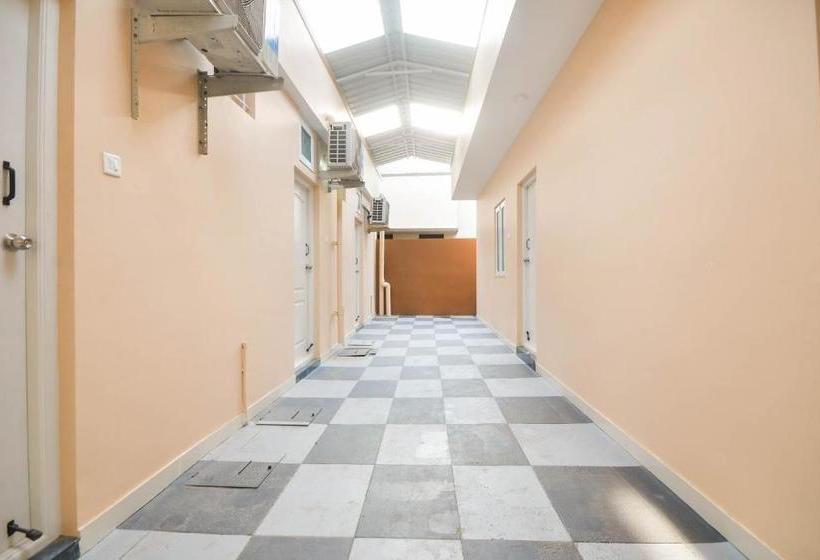 Hotel Spot On 76330 Apple Park Inn