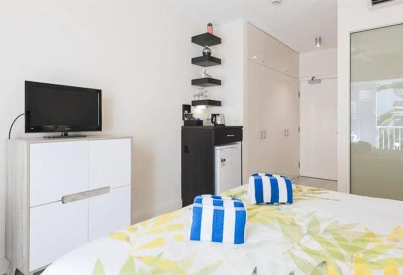 فندق The Beach Club Premium Private Apartments