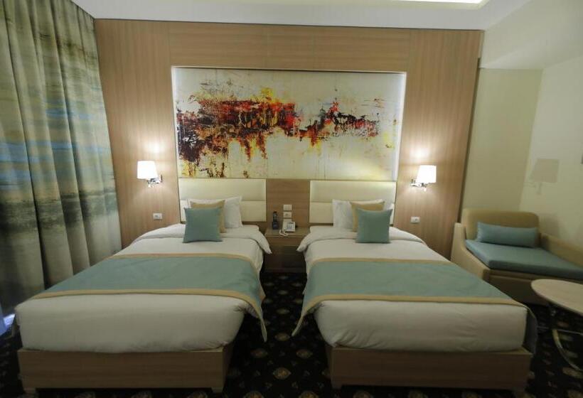 هتل Tolip Gardens