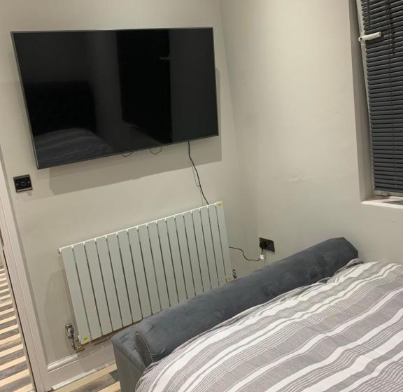 The Luxe Apartments   Burton Upon Trent   Short & Long Stay Luxury Accommodation