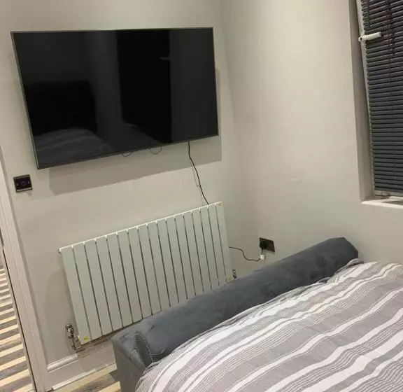 The Luxe Apartments   Burton Upon Trent   Short & Long Stay Luxury Accommodation