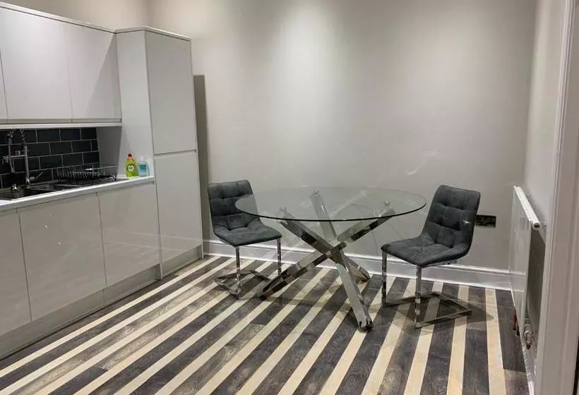 The Luxe Apartments   Burton Upon Trent   Short & Long Stay Luxury Accommodation
