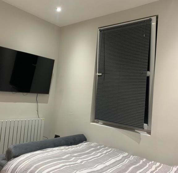 The Luxe Apartments   Burton Upon Trent   Short & Long Stay Luxury Accommodation